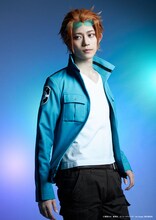 高橋健介扮する迅悠一。