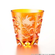 孫悟空をモチーフにした江戸切子グラス。