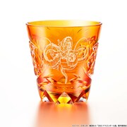 孫悟空をモチーフにした江戸切子グラス。