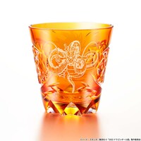 孫悟空をモチーフにした江戸切子グラス。