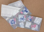 「吸血鬼すぐ死ぬ」のマスクケース。