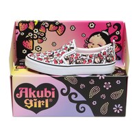 「STRAWBERRY」モデルとオリジナルシューズボックス。