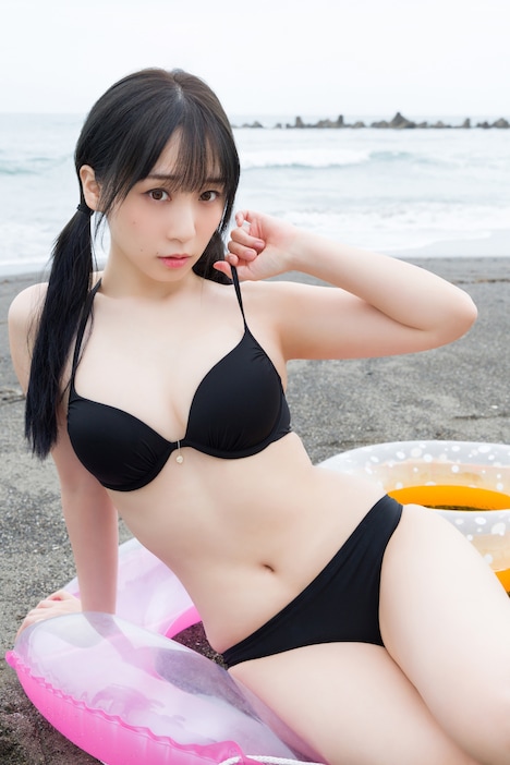 「僕の心のヤバイやつ」と伊織もえのコラボ写真集のイメージ。(c)桜井のりお/伊織もえ/Takeo Dec.(秋田書店)2022