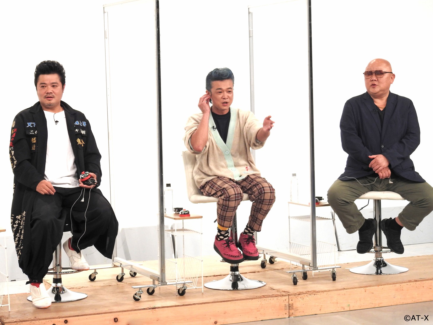 左からバッドボーイズ佐田、バッドボーイズ大溝、岩橋健一郎。