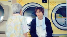 ドラマ「みなと商事コインランドリー」より。 (c)缶爪さわ・椿ゆず／KDOKAWA／「みなと商事コインランドリー」製作委員会