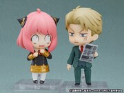「ねんどろいど アーニャ・フォージャー」（左）、「ねんどろいど ロイド・フォージャー」（右）。