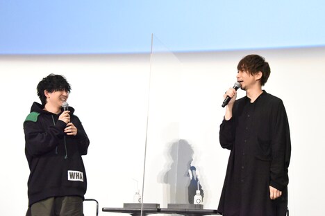 左から山下大輝、諏訪部順一。