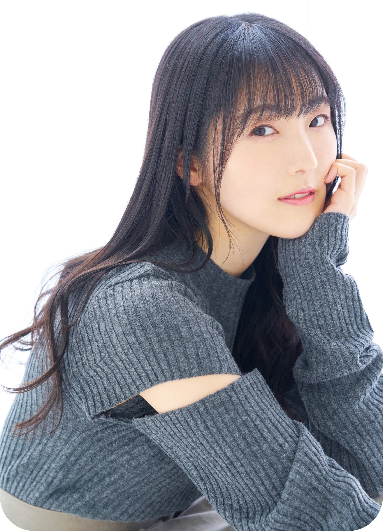 石川由依