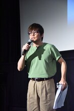 ククルス・ドアンをイメージした衣装を着た森本英樹（ニブンノゴ！）。