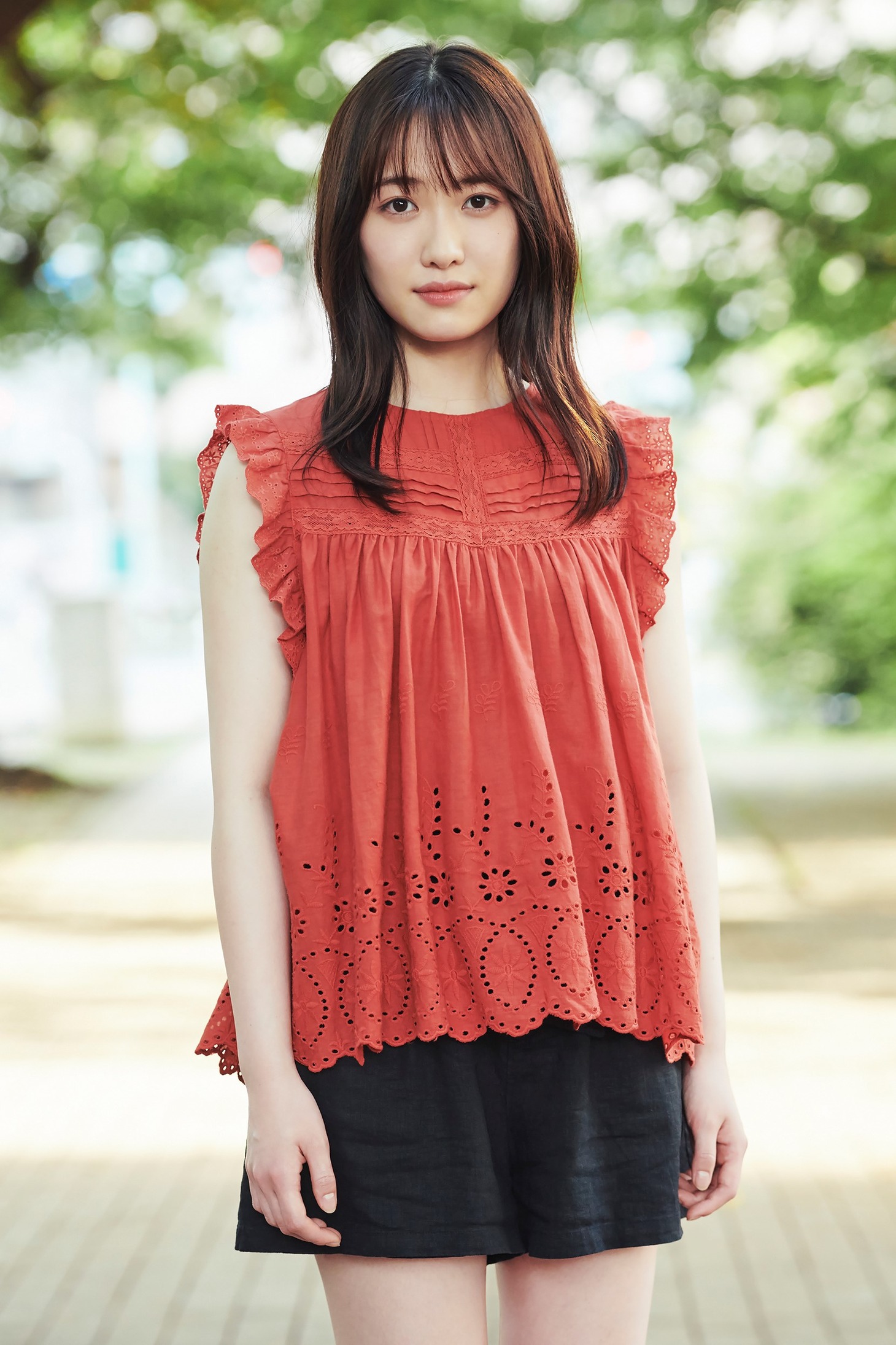 工藤遥演じるせりか。