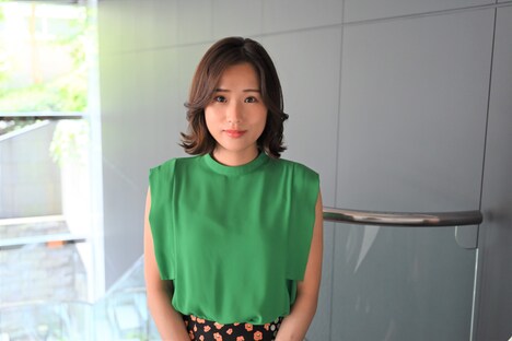 秋山ゆずき扮する堀みずき。(c)「イケメン共よ メシを喰え」製作委員会