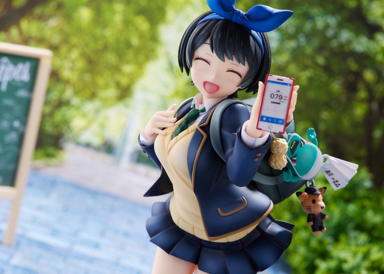 あみあみ限定版の「笑顔」パーツを付けた瑠夏のフィギュア。