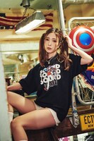 「初音ミク SOUND DELIVERY イラストTシャツ」着用イメージ