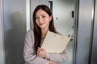 清水美和役の南りほ。