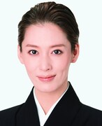 月城かなと(c)宝塚歌劇団