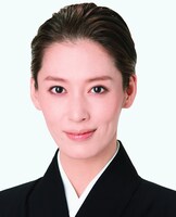 月城かなと(c)宝塚歌劇団