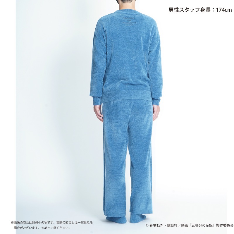 三玖モデルのルームウェア着用画像。