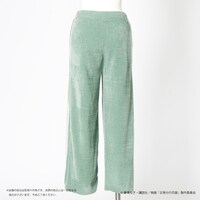 「映画『五等分の花嫁』オリジナルロングパンツ」の四葉モデル。