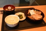 「深大寺のすき焼きパーティー定食」(c)水木プロダクション