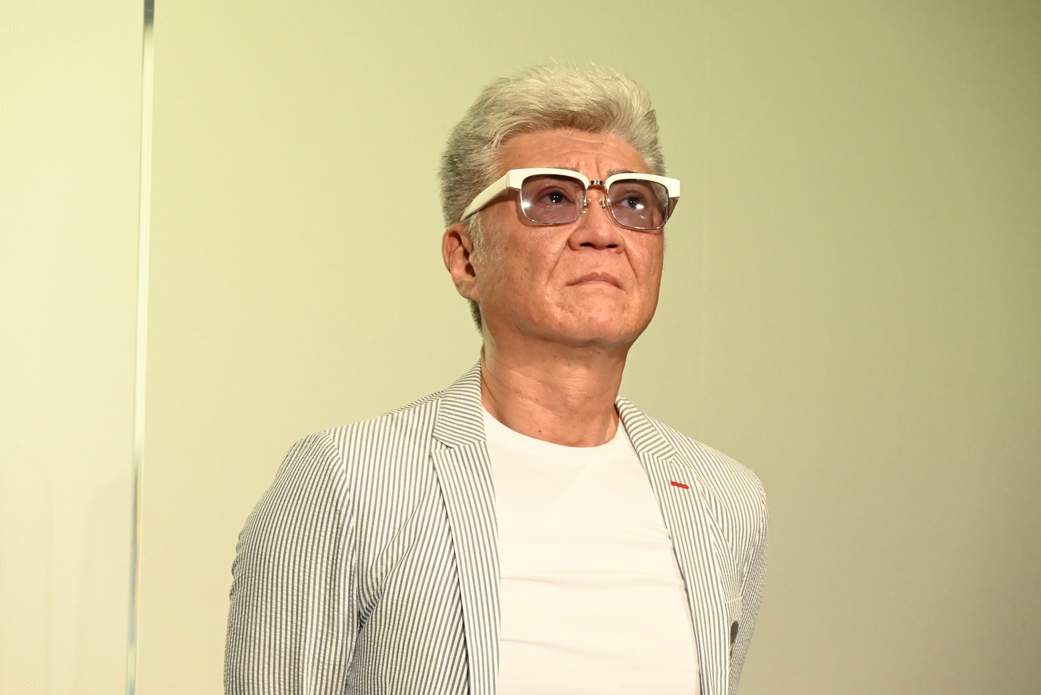 小沢仁志