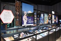 「EVANGELION CROSSING EXPO ―エヴァ大博覧会―」より。