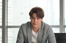 ドラマ「石子と羽男―そんなコトで訴えます？―」第2話で丹澤文彦役を演じる宮野真守。