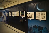 「下弦の月」に関する展示エリア。 (c)矢沢漫画制作所/集英社