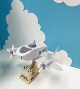 店舗特典のペーパークラフト。