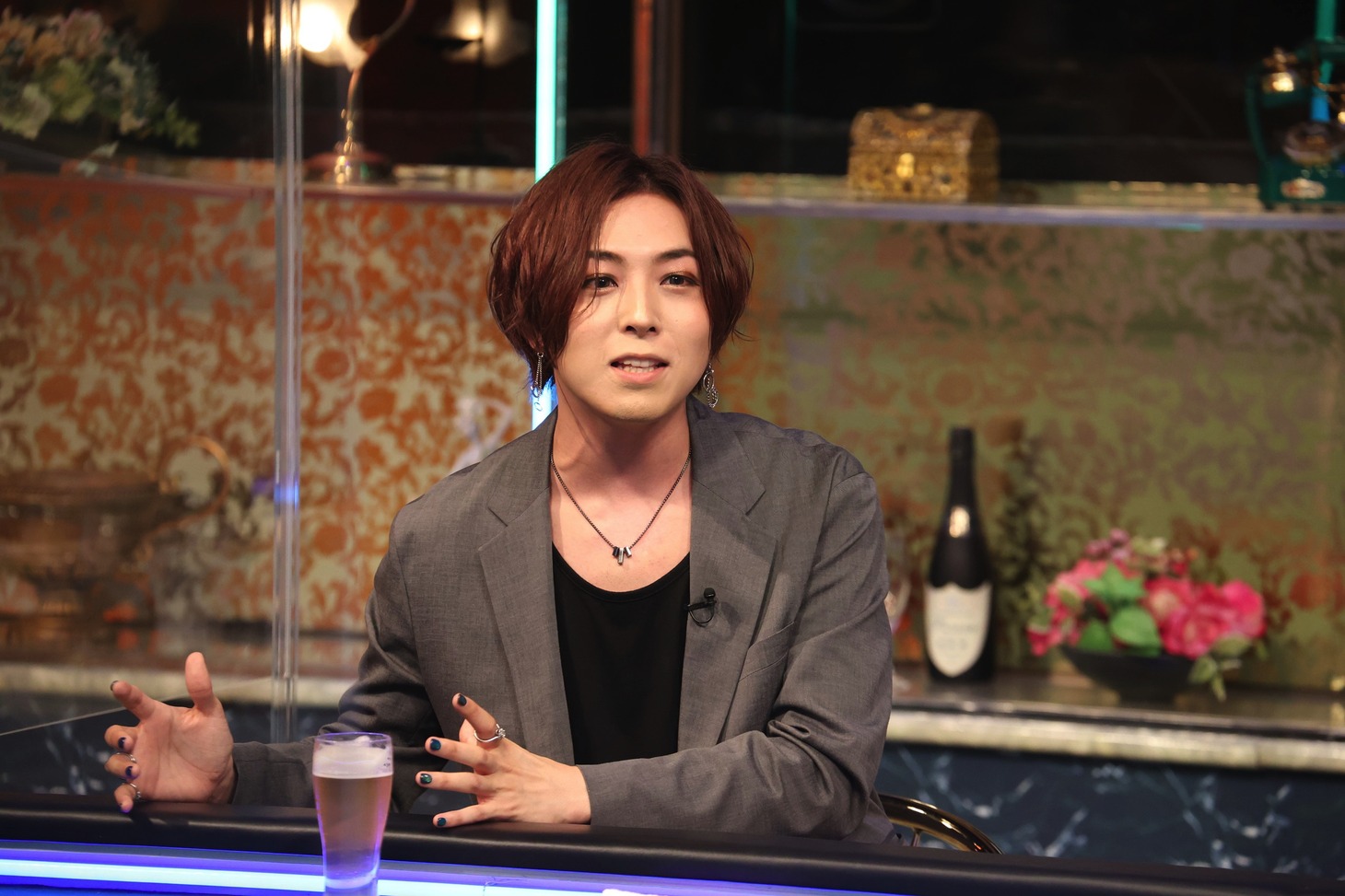 蒼井翔太