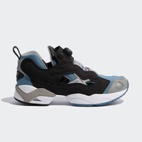 「INSTAPUMP FURY 95」（[GY1589] サックスブルー）