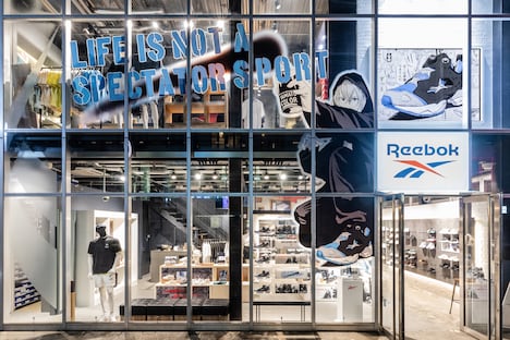 Reebokクラシックストア原宿店のジャックの様子。
