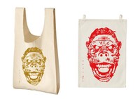 寺田克也のイラストを使用したシルクスクリーンプリントアイテムのイメージ。