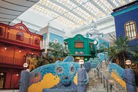 ジブリの大倉庫の「中央階段」。