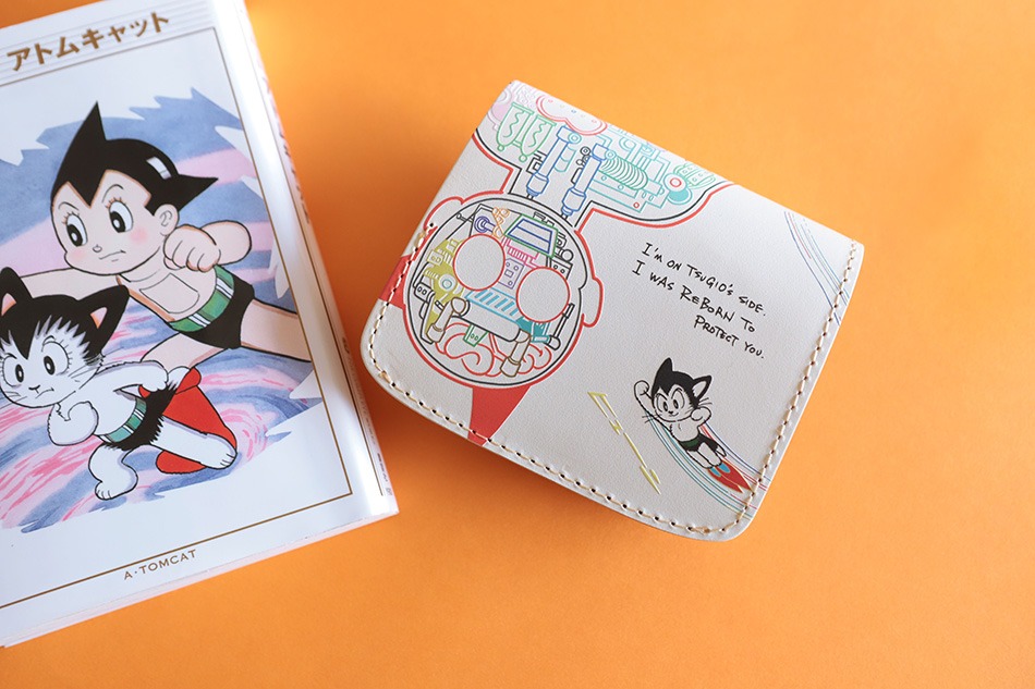 「アトムキャット」のミニ財布。