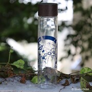 ノベルティのクリアボトル。