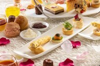 「ベルサイユのばら」アフタヌーンティーのイメージ。