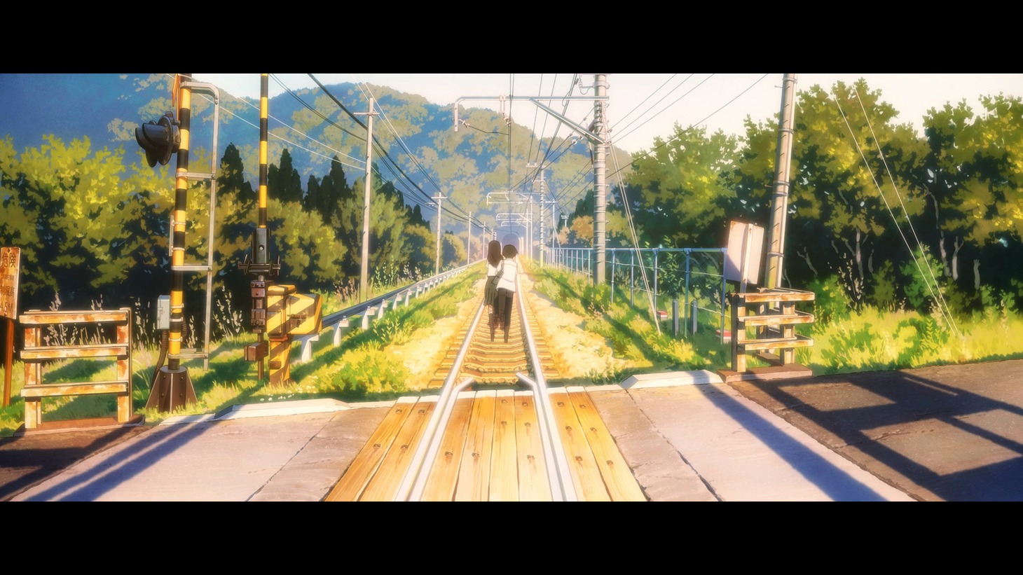 劇場アニメ「夏へのトンネル、さよならの出口」の場面カット。
