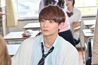坂井翔扮する瀬川。(c)「高良くんと天城くん」製作委員会・MBS