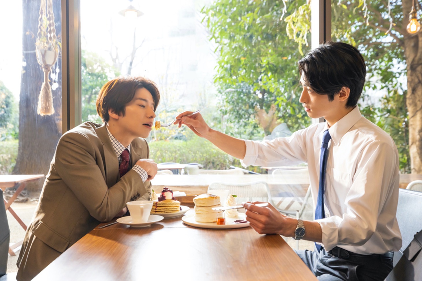 ドラマ「オールドファッションカップケーキ」より。 (c)2022佐岸左岸／大洋図書／「オールドファッションカップケーキ」製作委員会
