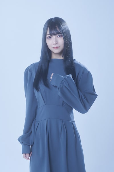 北野日奈子扮する青江ナギ。