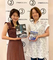 コムアイ（左）と原口尚子氏（右）。