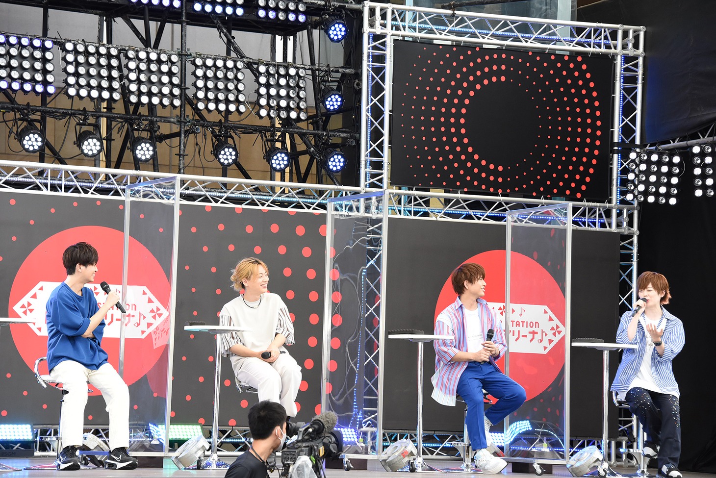 「アニメ・ブルーロック 史上最もイカれた真夏のスペシャルステージイベント」より。