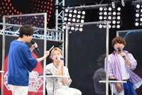 「アニメ・ブルーロック 史上最もイカれた真夏のスペシャルステージイベント」のトランプゲームコーナーより。