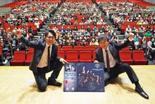 「リバコメ!!×TVアニメ『PSYCHO-PASS サイコパス』」にて。左から野島健児、関智一。