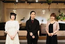左から田中理恵、福山潤、佐藤利奈。