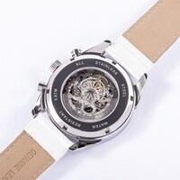 アルティメットまどかモデルの腕時計。