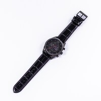 悪魔ほむらモデルの腕時計。