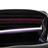 悪魔ほむらモデルの長財布。