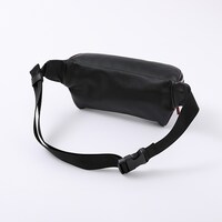 悪魔ほむらモデルのバッグ。