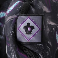 悪魔ほむらモデルのバッグ。